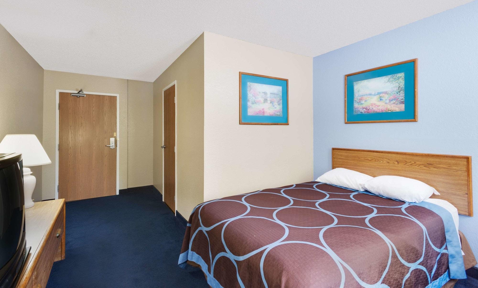 Super 8 By Wyndham Newburgh/West Point Stewart Intl Airport Motel Dış mekan fotoğraf