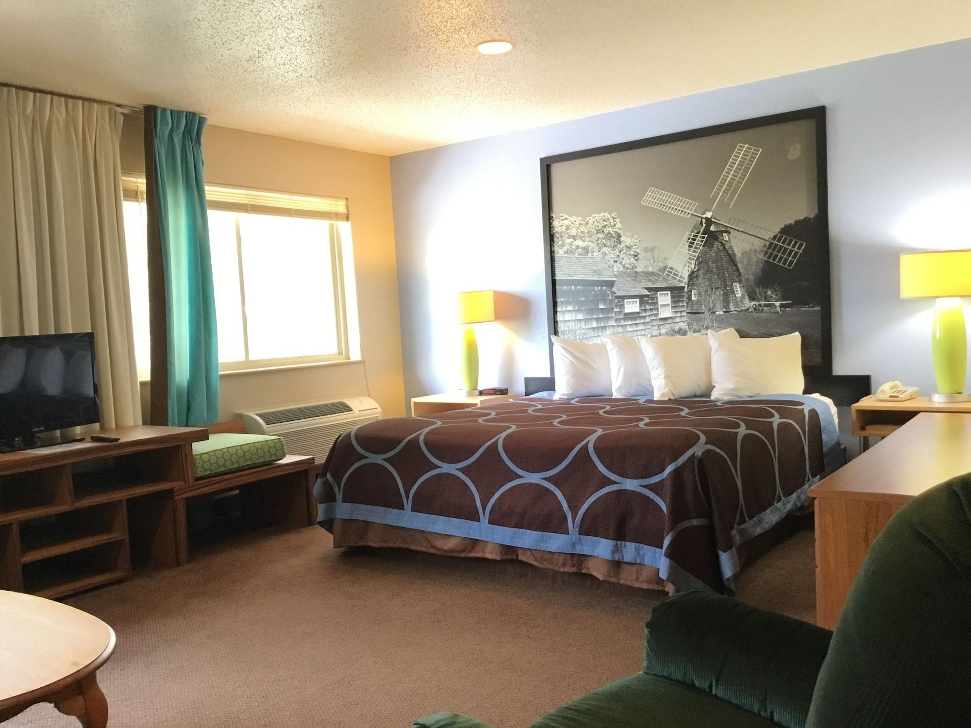Super 8 By Wyndham Newburgh/West Point Stewart Intl Airport Motel Dış mekan fotoğraf
