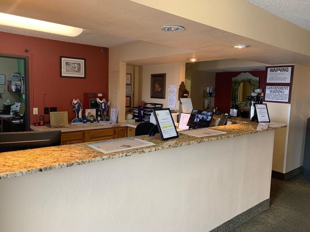 Super 8 By Wyndham Newburgh/West Point Stewart Intl Airport Motel Dış mekan fotoğraf