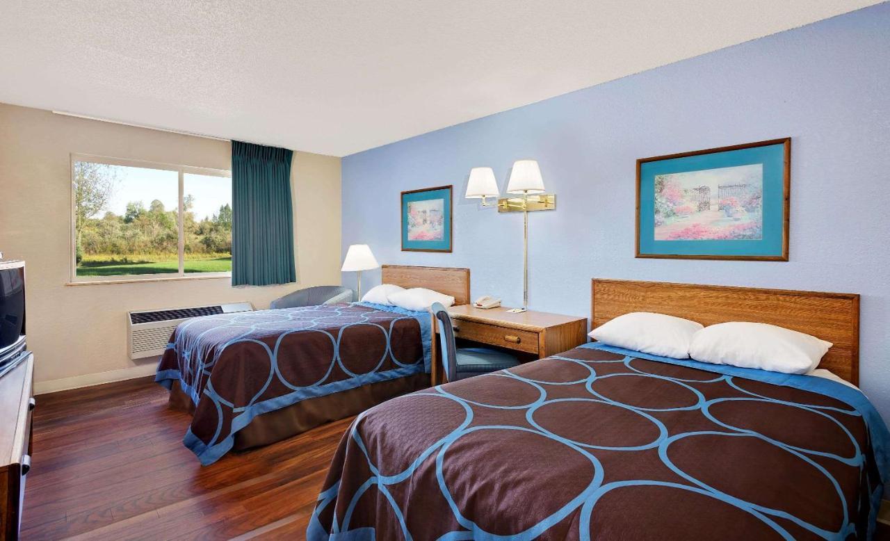 Super 8 By Wyndham Newburgh/West Point Stewart Intl Airport Motel Dış mekan fotoğraf