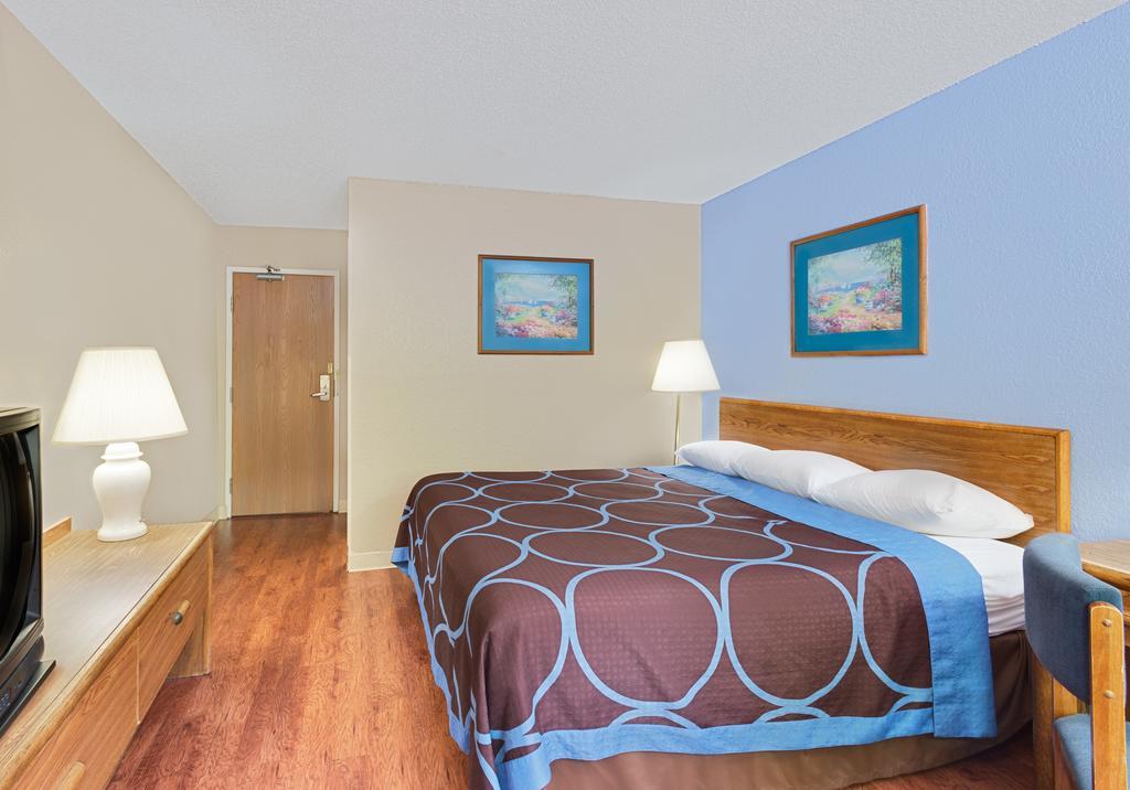 Super 8 By Wyndham Newburgh/West Point Stewart Intl Airport Motel Dış mekan fotoğraf