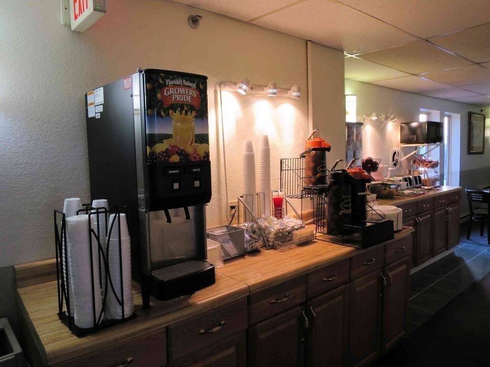 Super 8 By Wyndham Newburgh/West Point Stewart Intl Airport Motel Dış mekan fotoğraf
