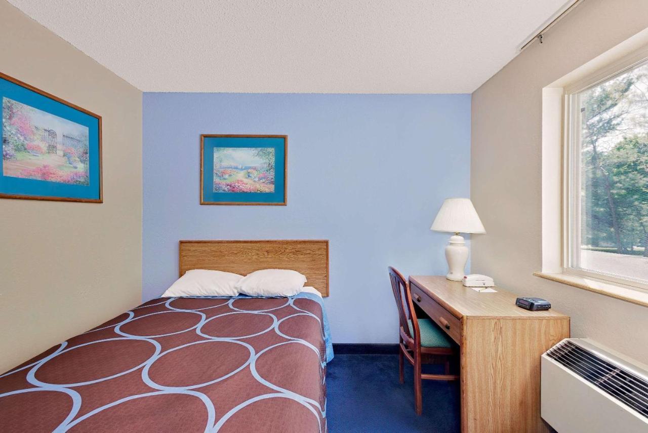 Super 8 By Wyndham Newburgh/West Point Stewart Intl Airport Motel Dış mekan fotoğraf