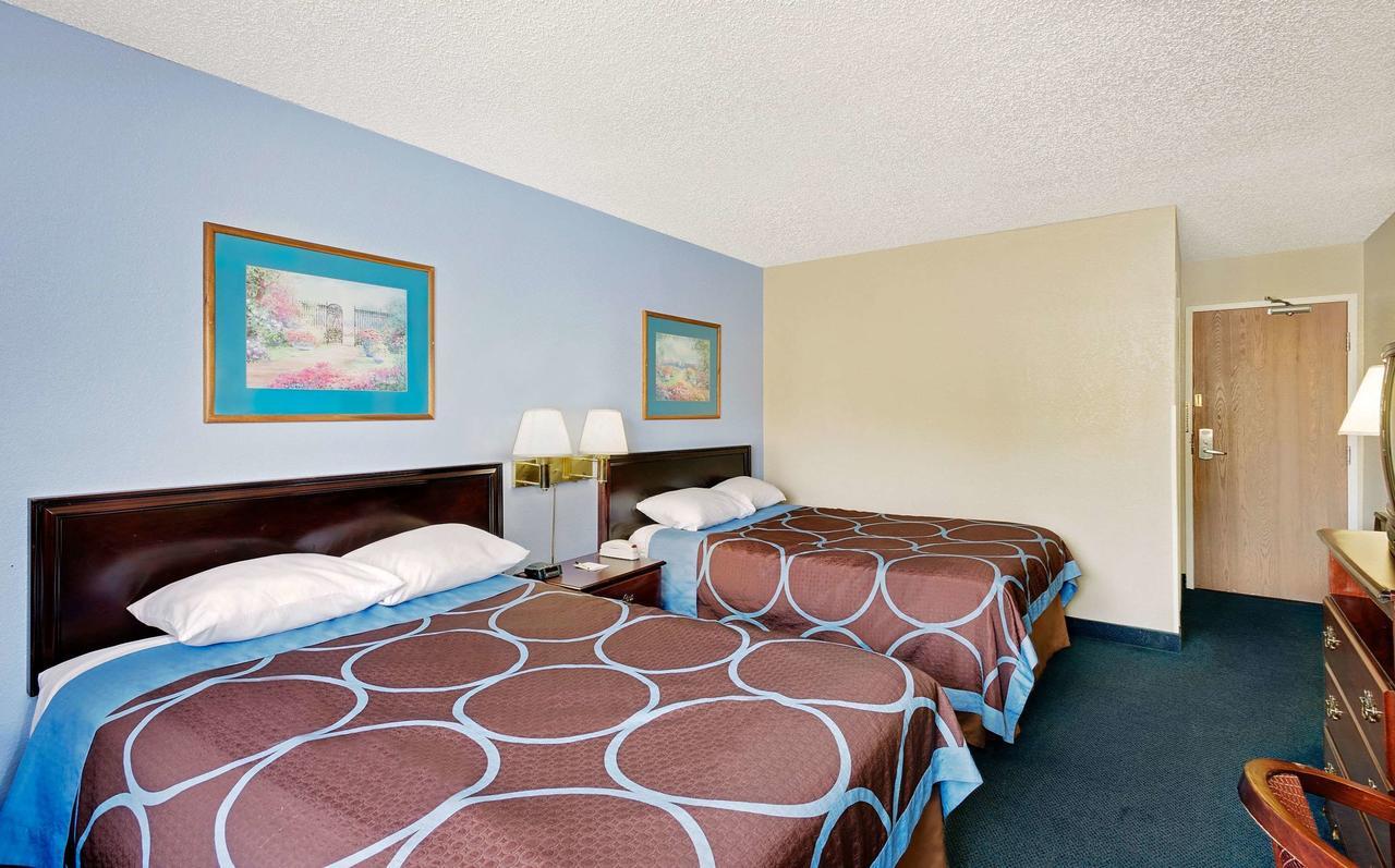 Super 8 By Wyndham Newburgh/West Point Stewart Intl Airport Motel Dış mekan fotoğraf